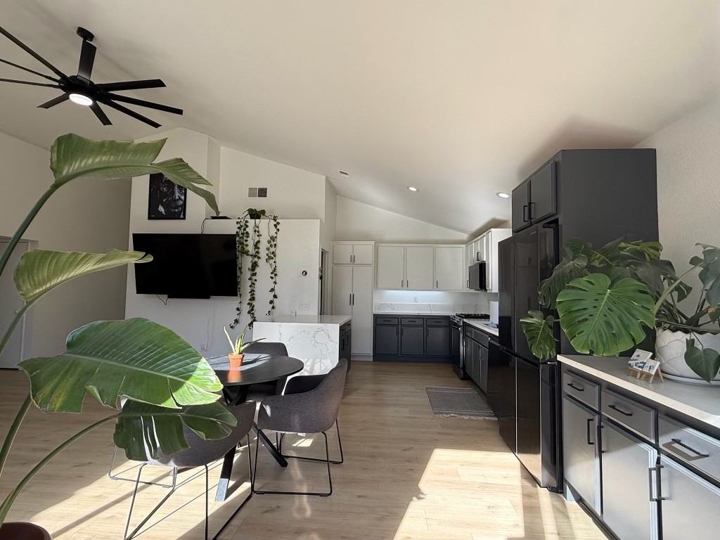 1800 E Newgrove St #NA - Photo 5 of 35