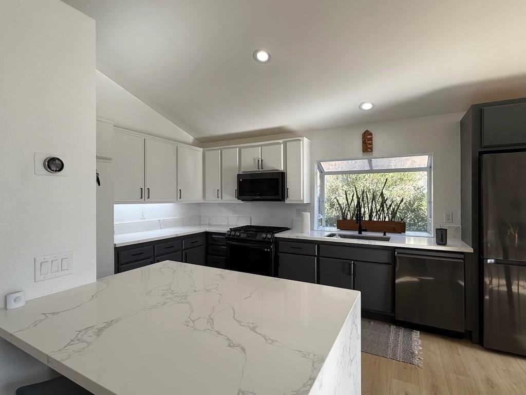 1800 E Newgrove St #NA - Photo 6 of 35