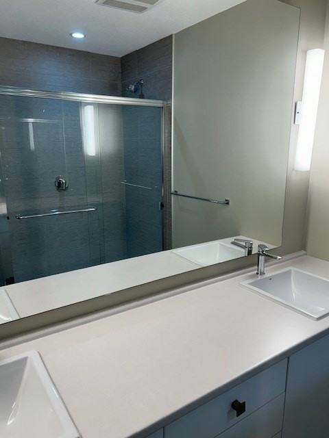 1948 Parallel Two Apartment - Photo 7 of 12