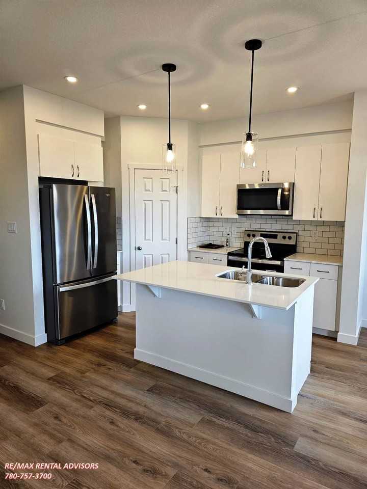 10 Dorais Way - Photo 2 of 12