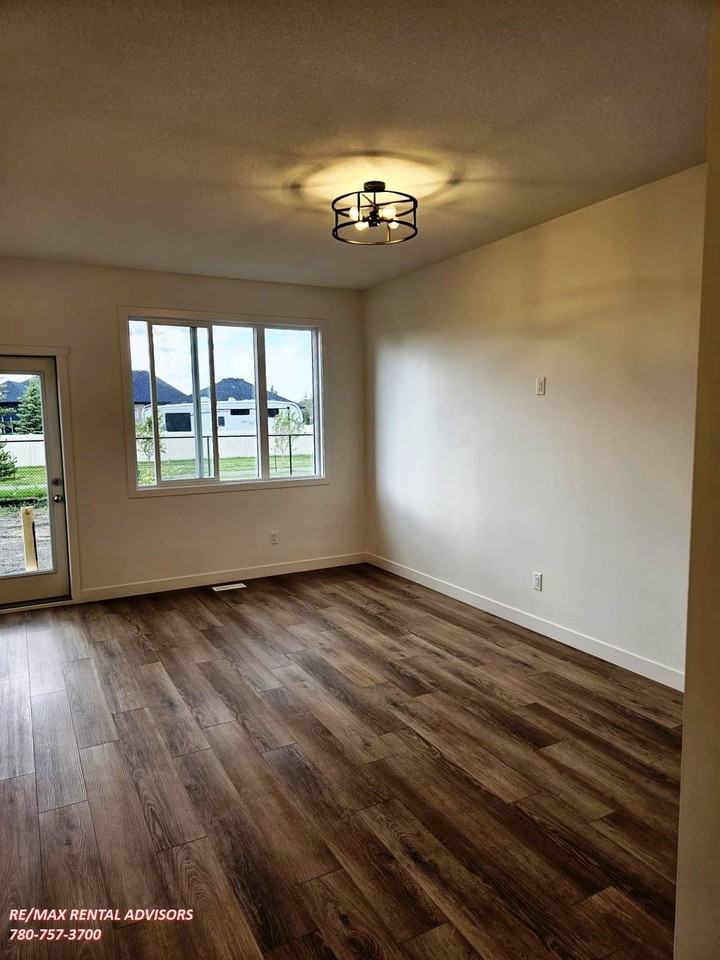 10 Dorais Way - Photo 3 of 12