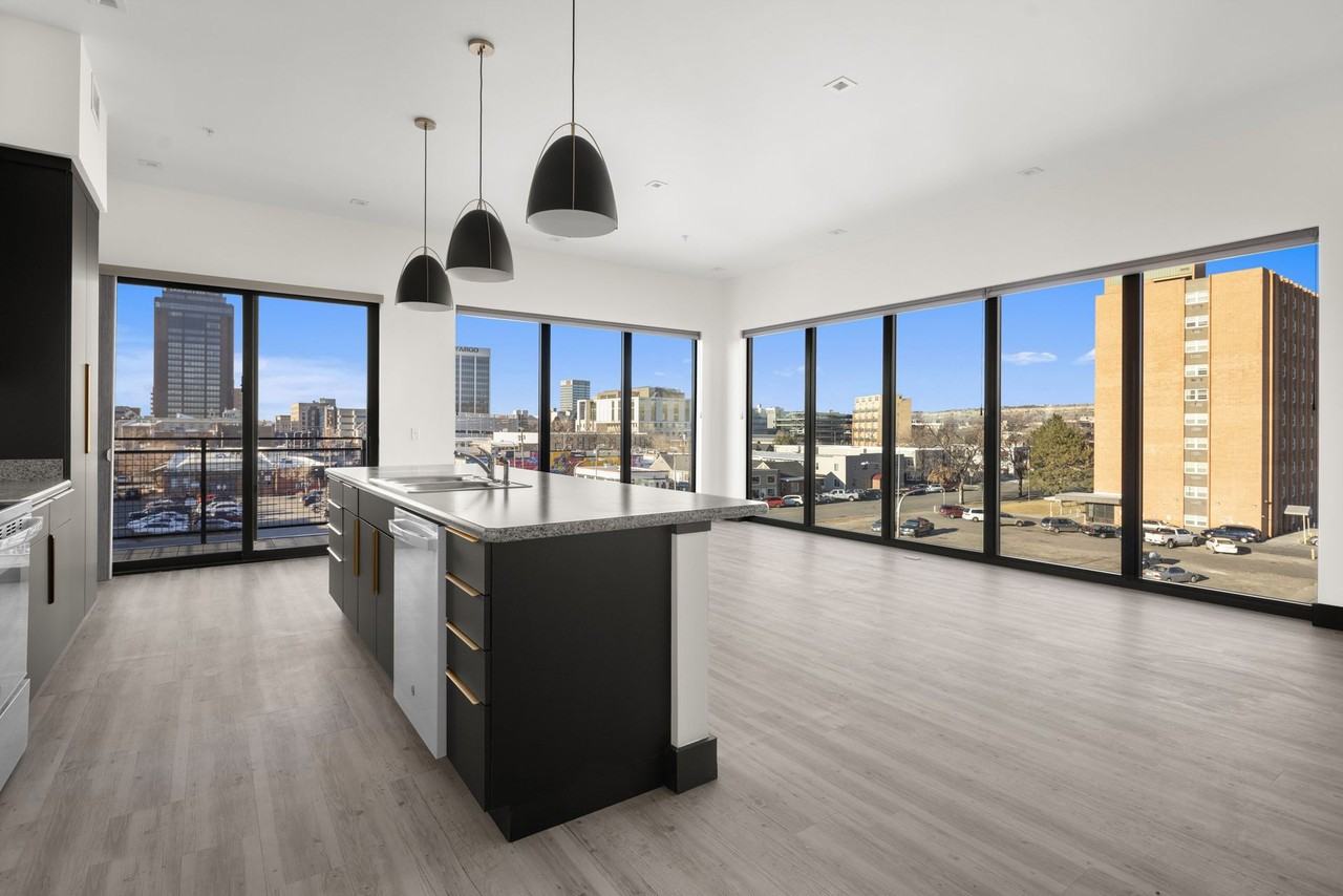 Old Town Flats - Photo 4 of 41