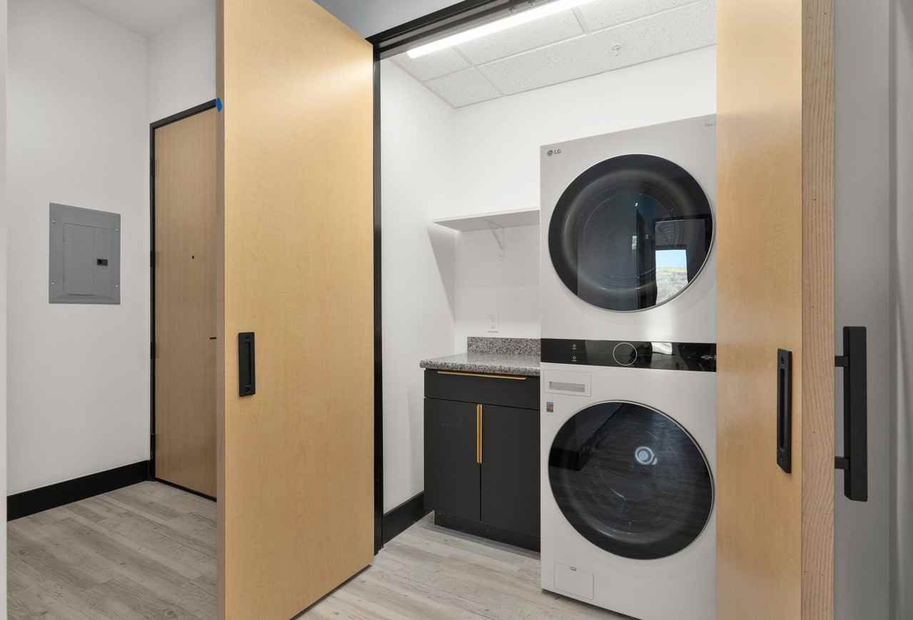 Old Town Flats - Photo 6 of 41