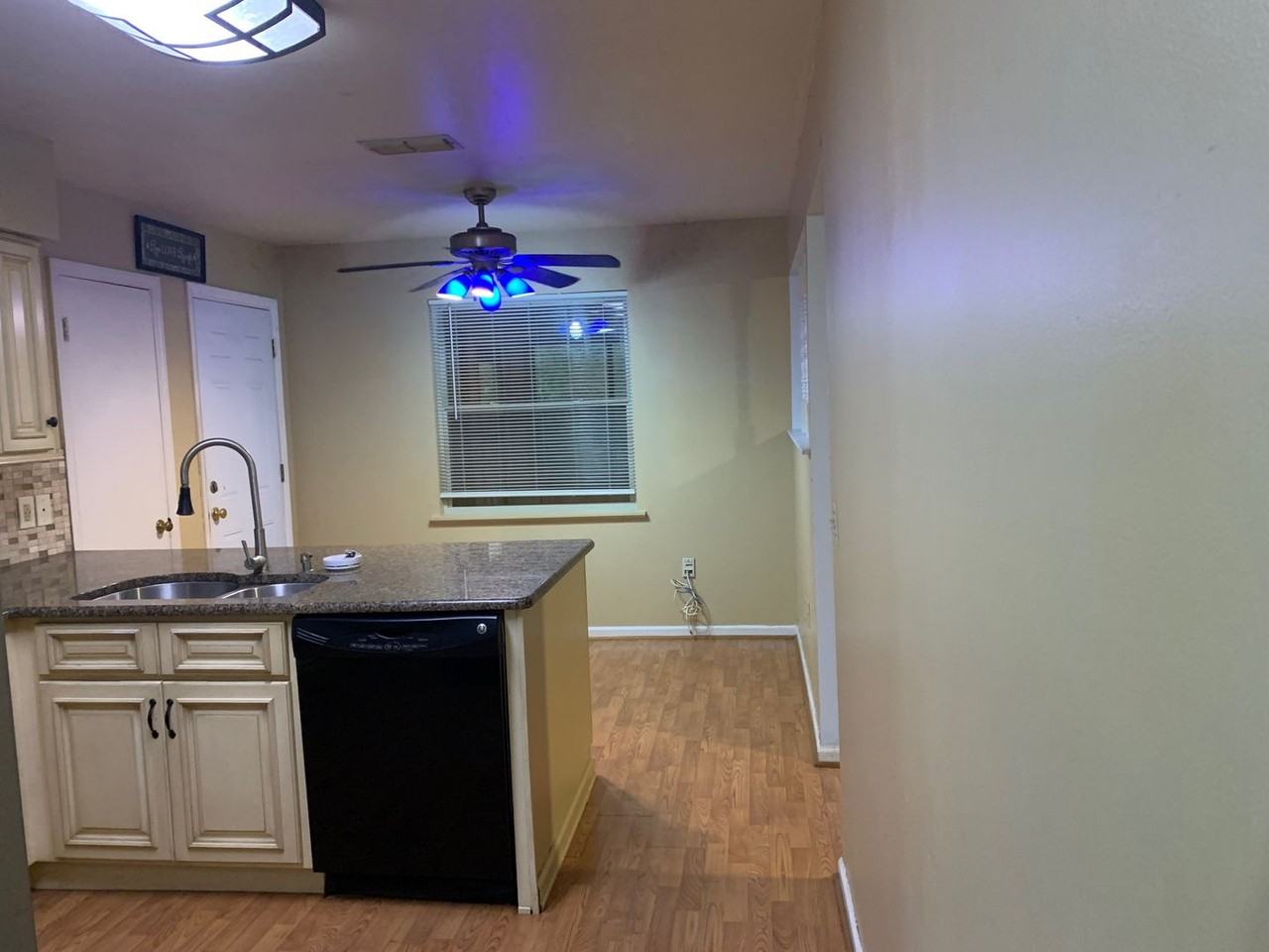5103 Forestgreen Dr E - Photo 5 of 15