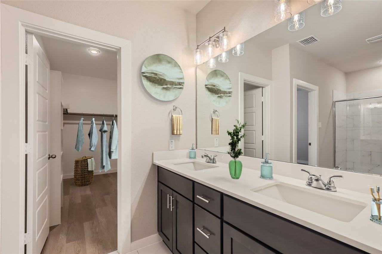 511 Warm Saffina Ln - Photo 7 of 12