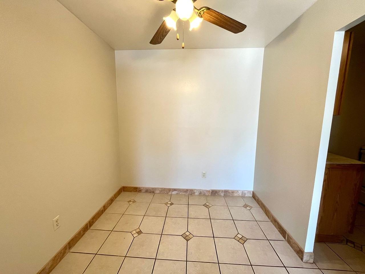 V651-655 - Photo 4 of 27