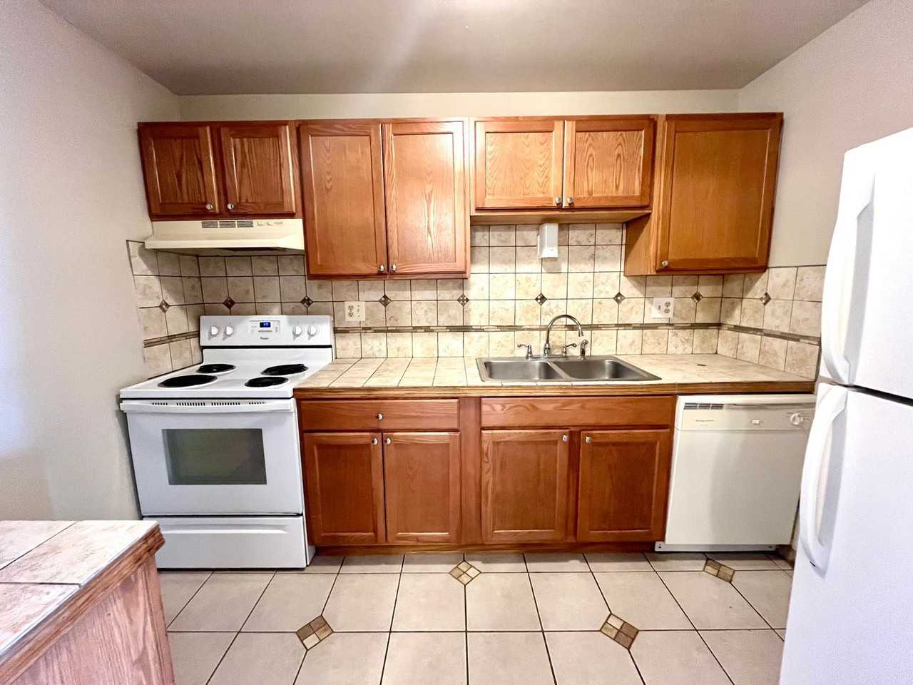 V651-655 - Photo 5 of 27