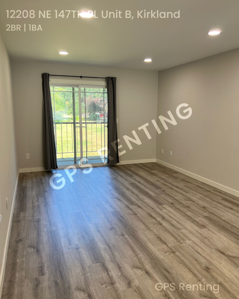 12208 Ne 147th Pl #B - Photo 3 of 12