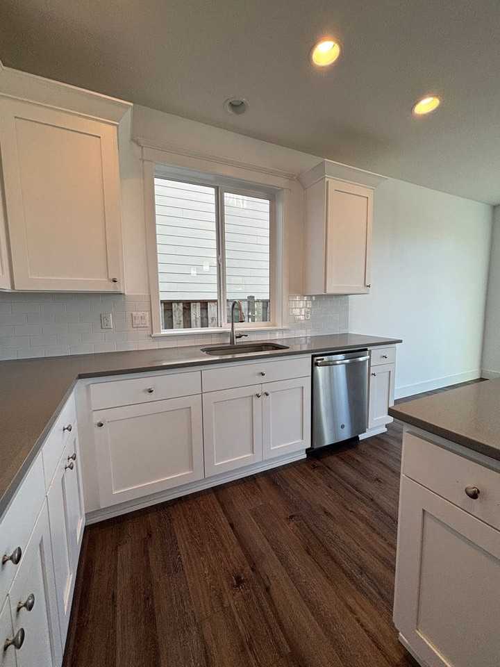 1805 North Daniel Drive - Photo 5 of 32