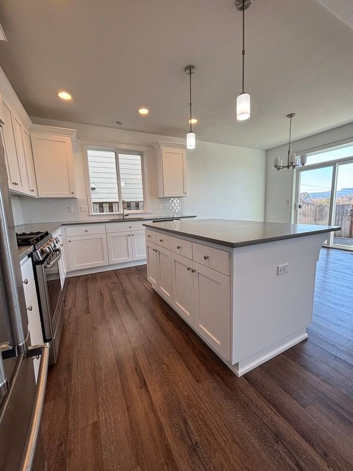 1805 North Daniel Drive - Photo 6 of 32