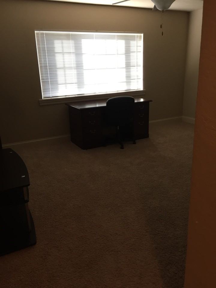 214 Grandview Ct - Photo 7 of 11