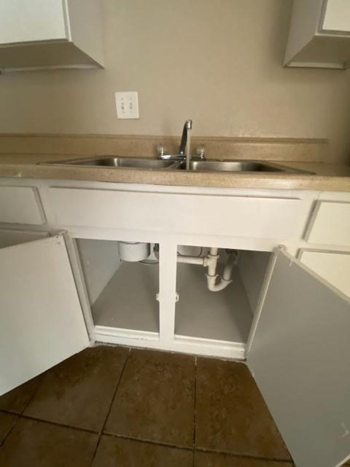 Crossway Apartments - Photo 5 of 50