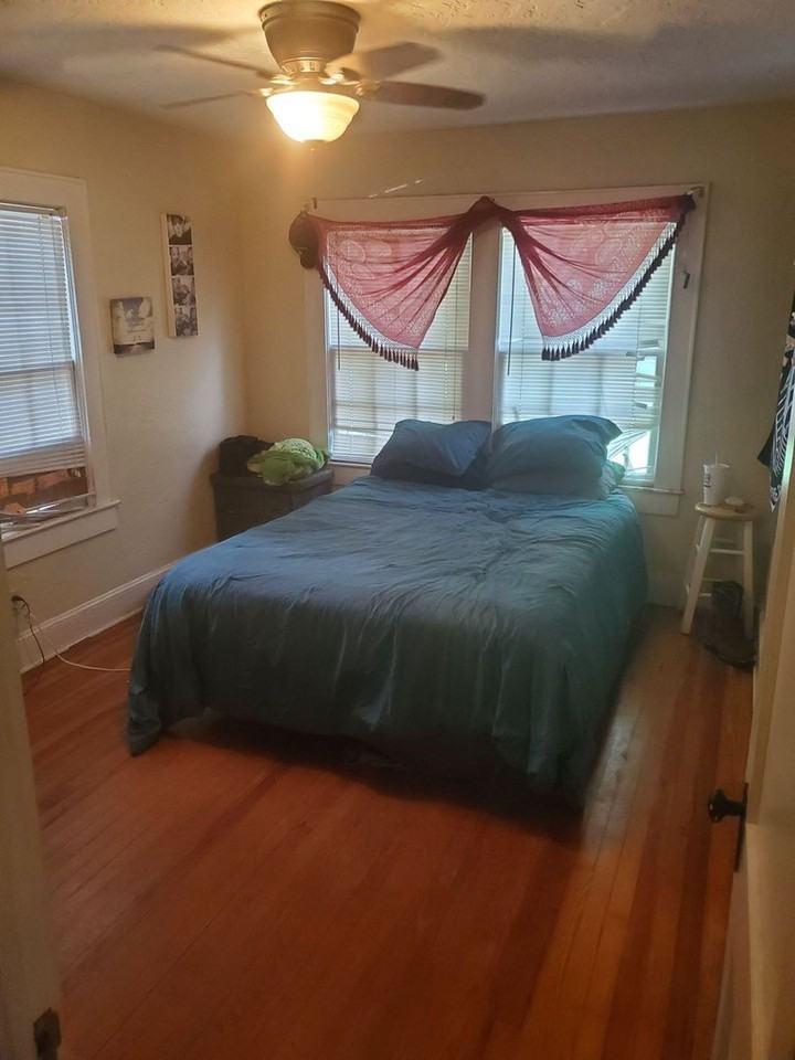 13 Northwest 10th Street - Photo 4 of 9