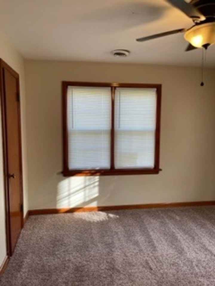 1638 E Madison St - Photo 5 of 11