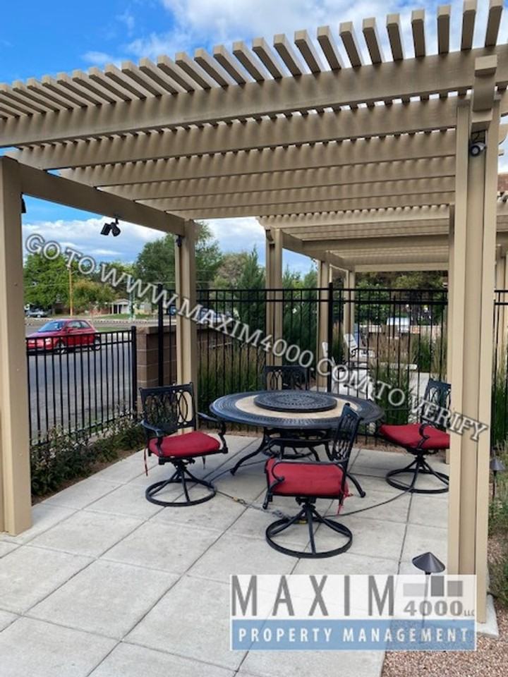 1140 Walnut Ave #41 - Photo 7 of 9