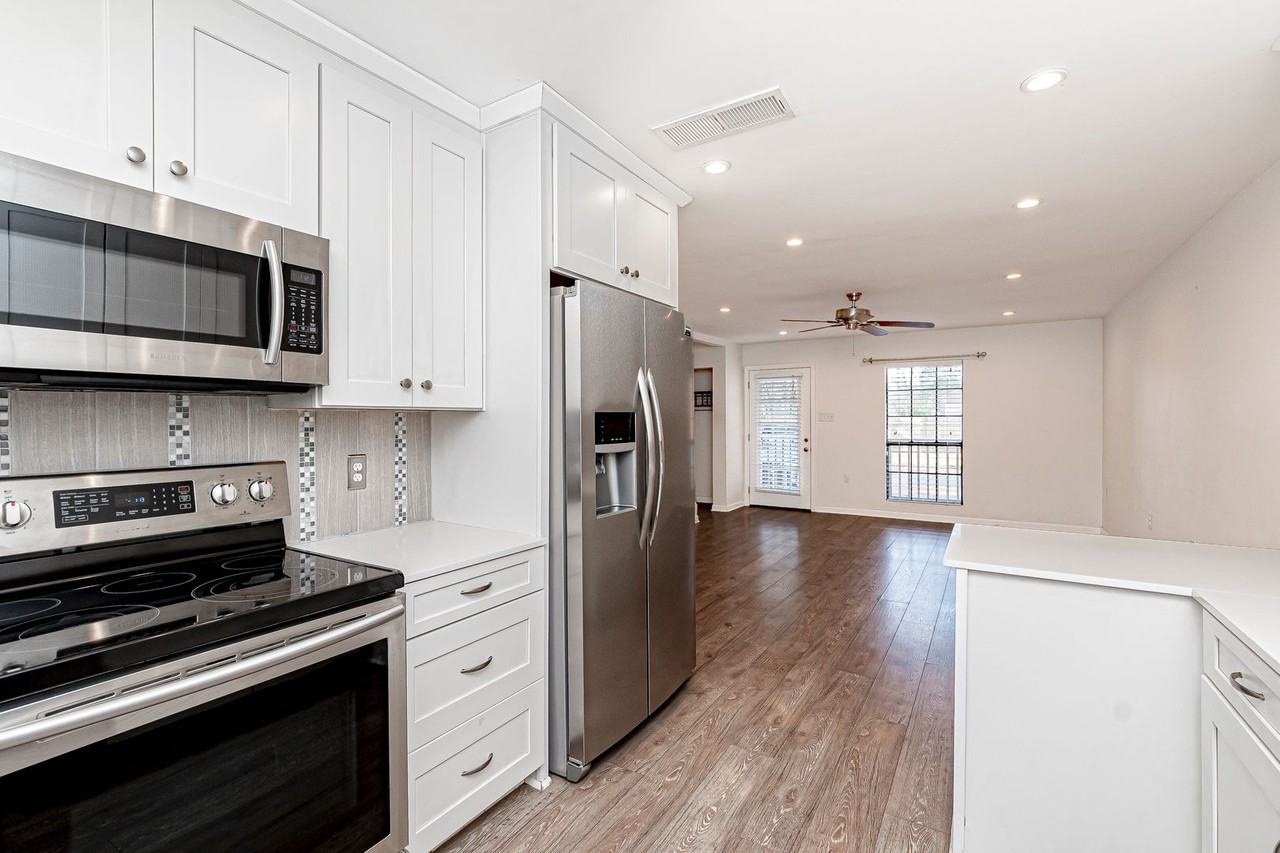 15848 Maison Orleans Ct - Photo 2 of 11