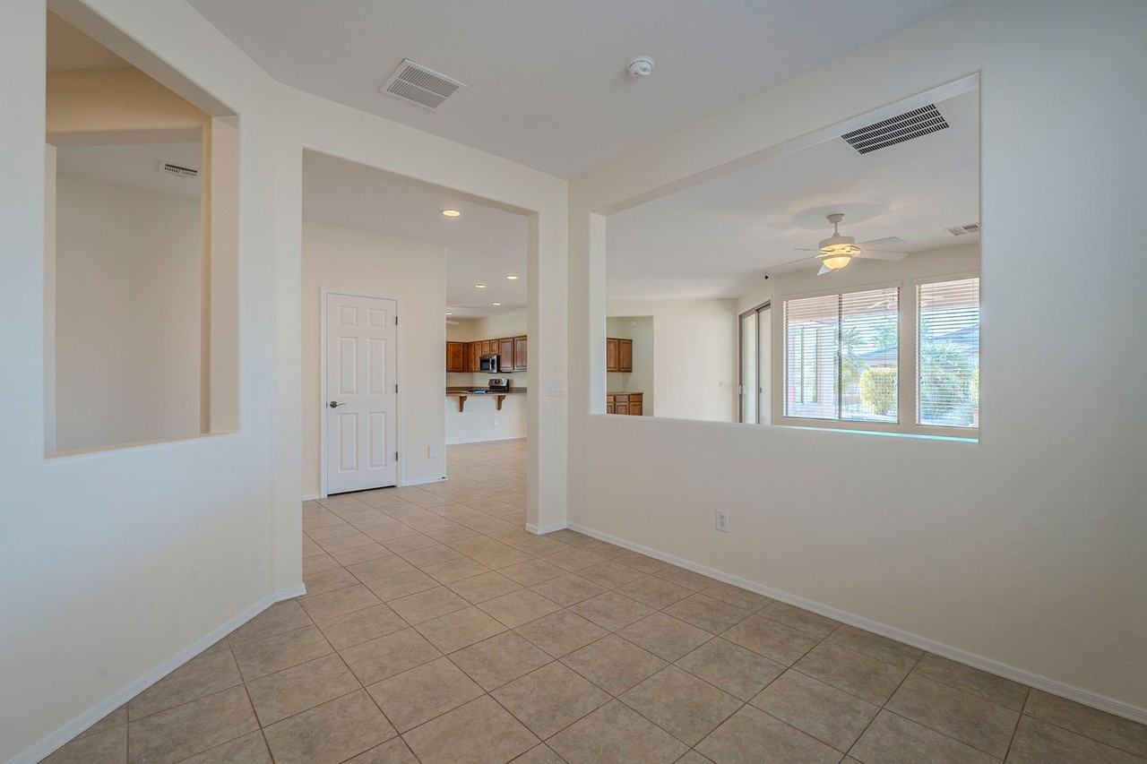4685 E Rakestraw Ln - Photo 2 of 36