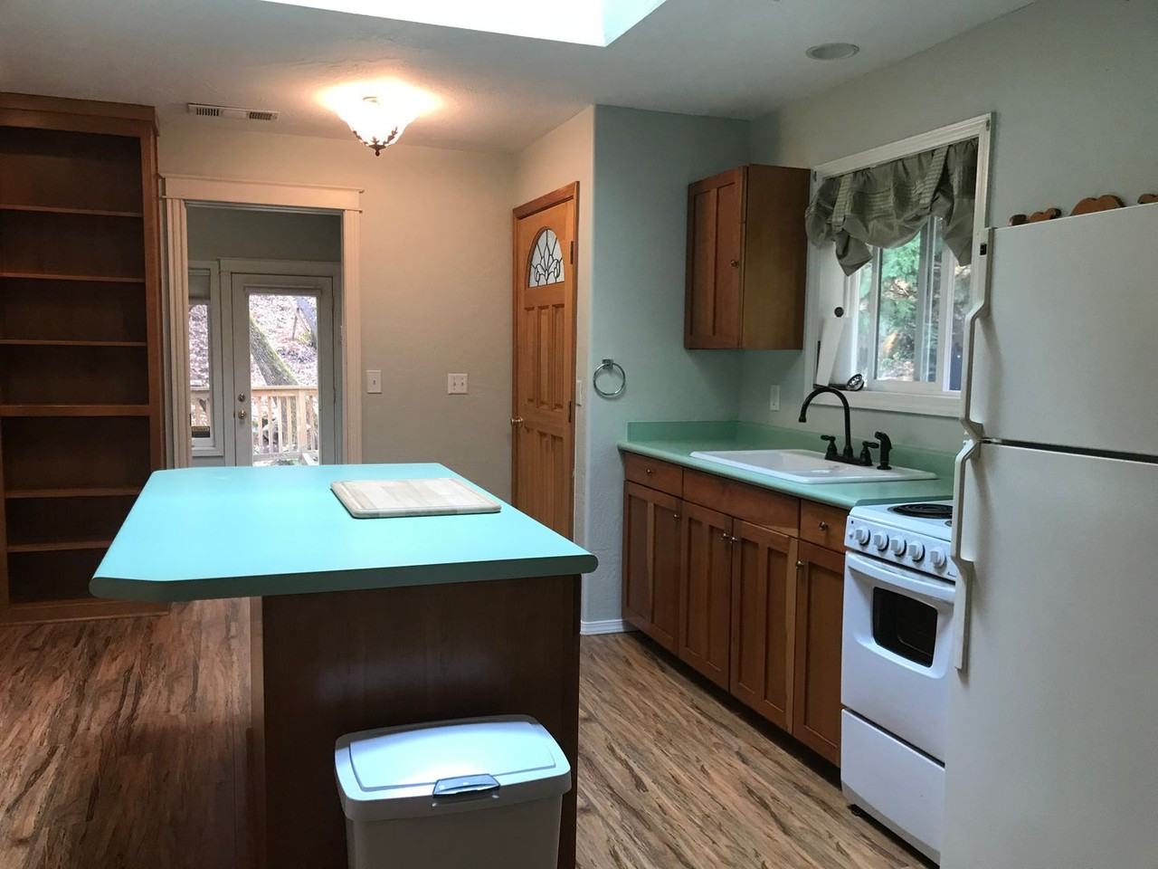 512 Granite St - Photo 4 of 17