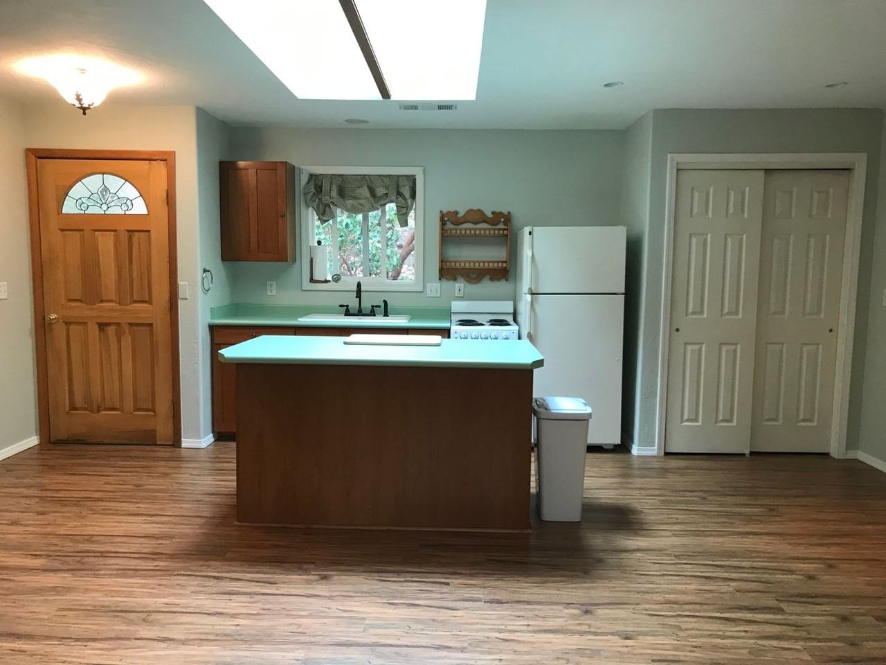 512 Granite St - Photo 5 of 17