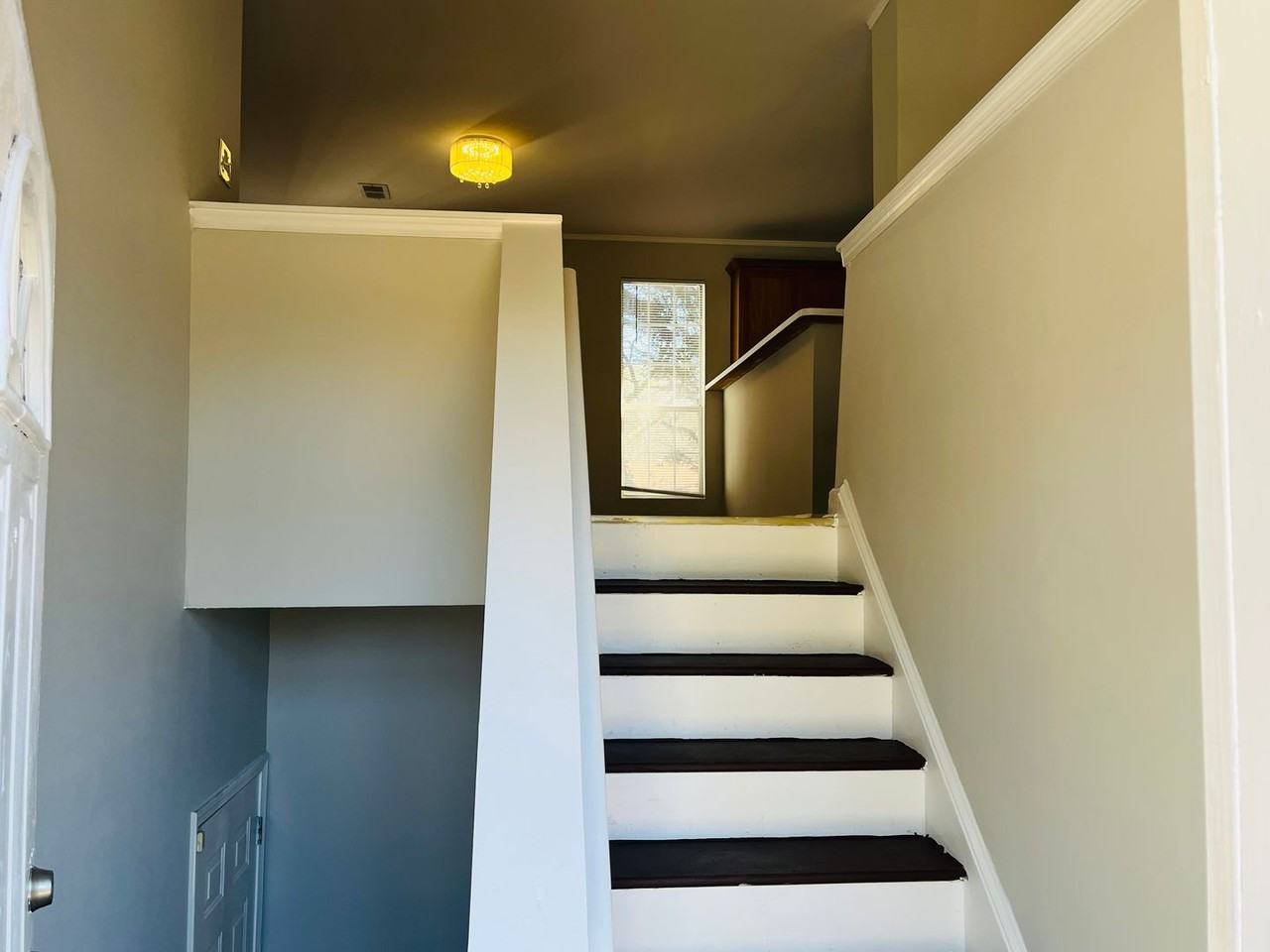 5612 Feldwood Rd - Photo 2 of 45