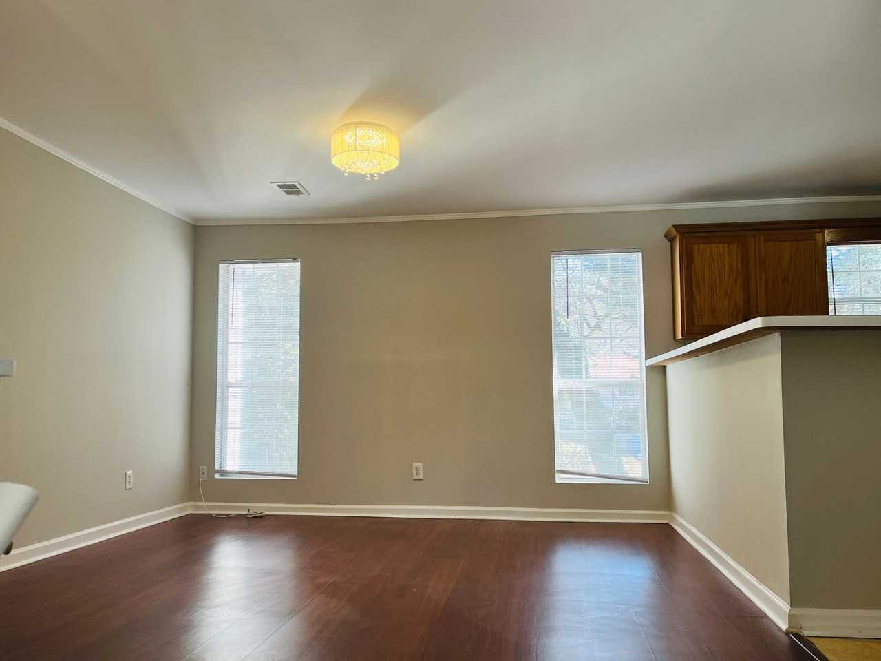 5612 Feldwood Rd - Photo 3 of 45