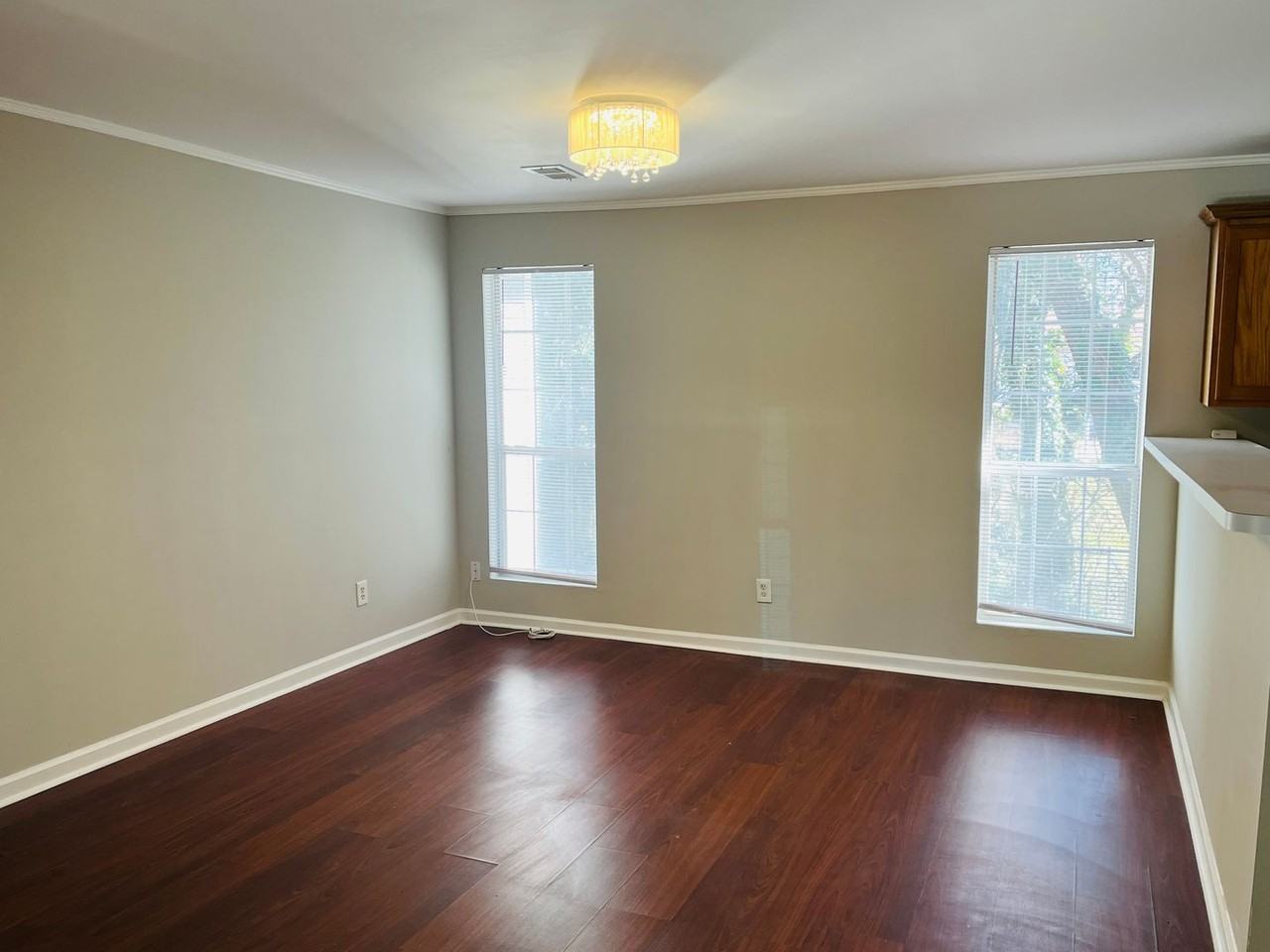 5612 Feldwood Rd - Photo 6 of 45