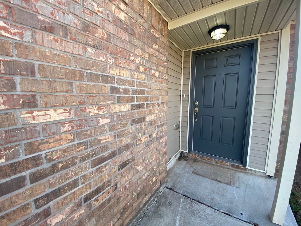 4517 Hunter Blvd - Photo 3 of 36