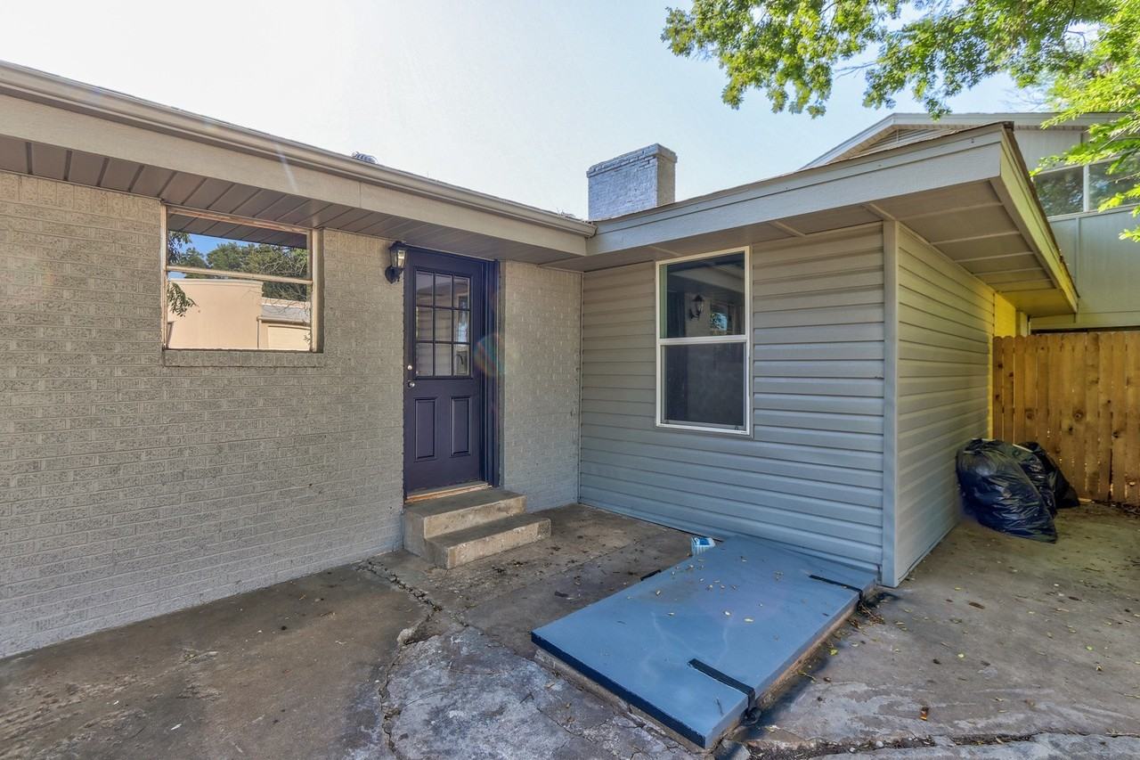 2602 Nw 50th St - Photo 3 of 50