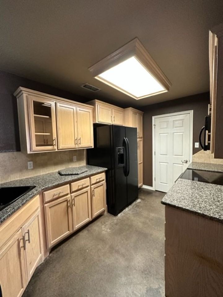 2459 Independence Blvd - Photo 5 of 21
