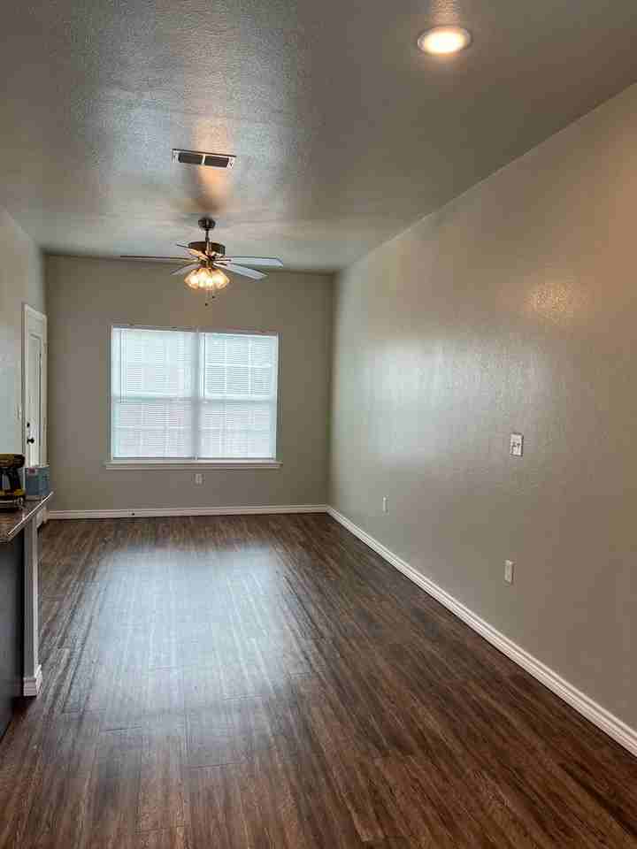 113 Village North Cir - Photo 4 of 13