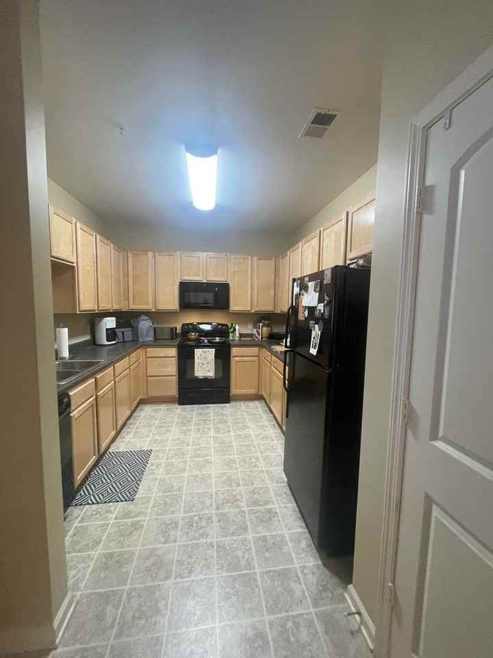 190 Eli Hartley Dr - Photo 4 of 19