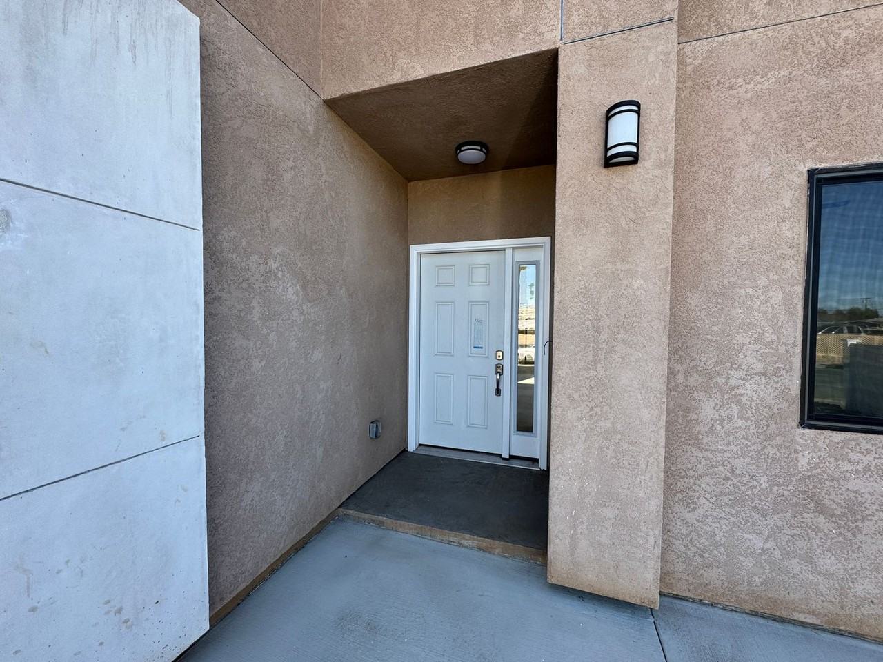 1255 Marline Ave - Photo 3 of 19
