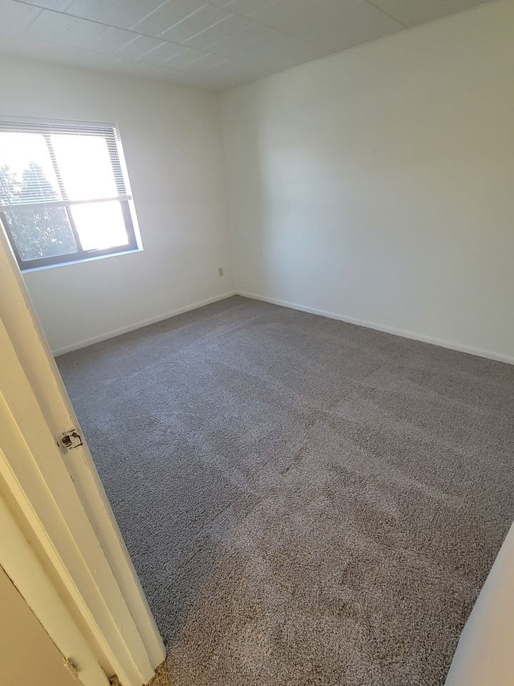 Crafton Apartments - Photo 3 of 14