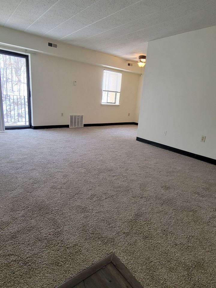 Crafton Apartments - Photo 6 of 14