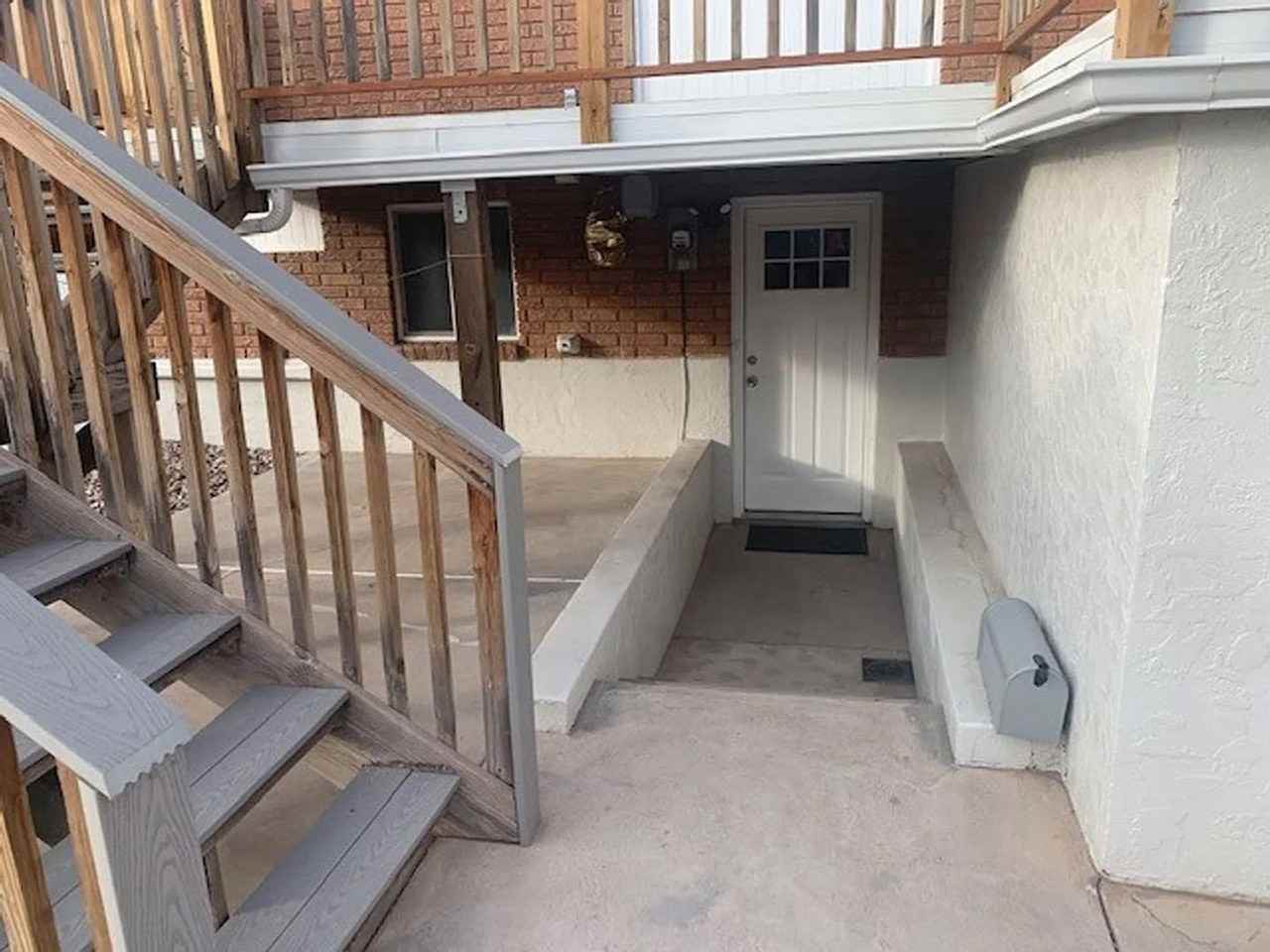 620 E 600 S #B - Photo 6 of 19