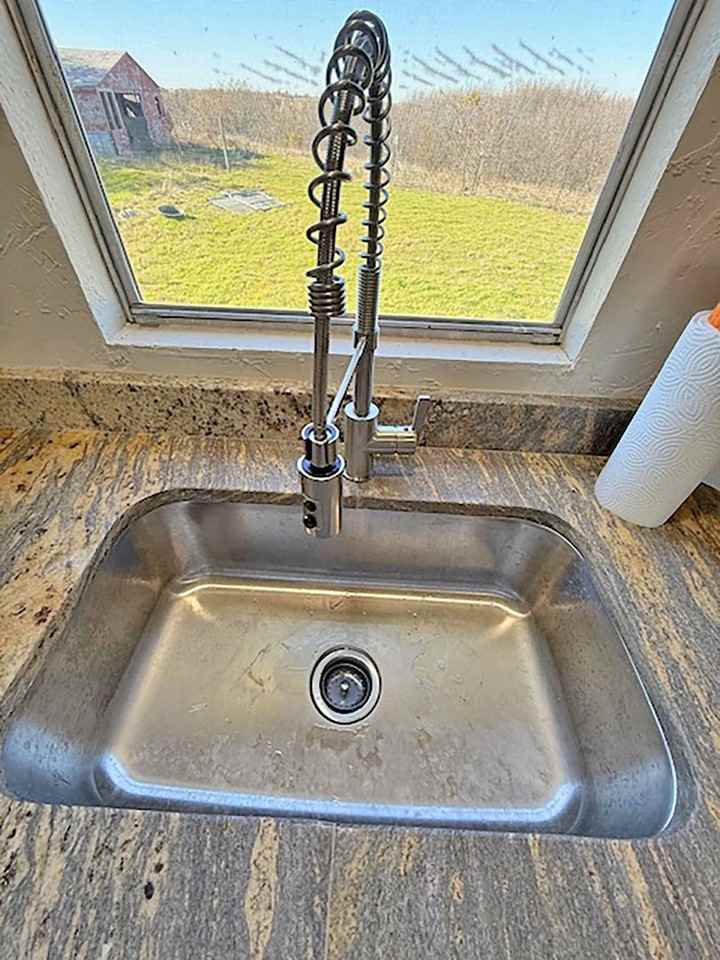 348 Coyote Trl - Photo 4 of 27