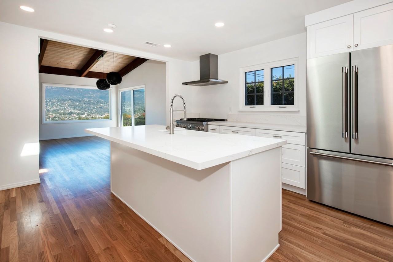 1746 La Coronilla Dr - Photo 5 of 25