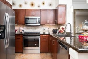 featured image of 7225 South Crescent Park West