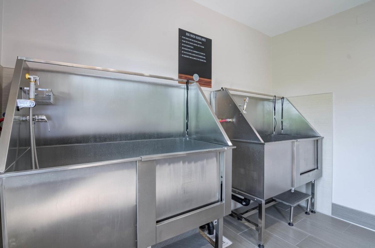 5353 Baltimore Dr - Photo 3 of 33