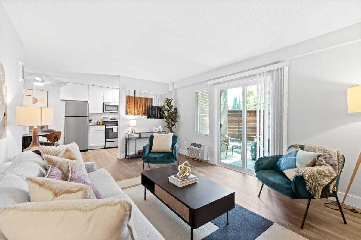 5353 Baltimore Dr - Photo 7 of 33