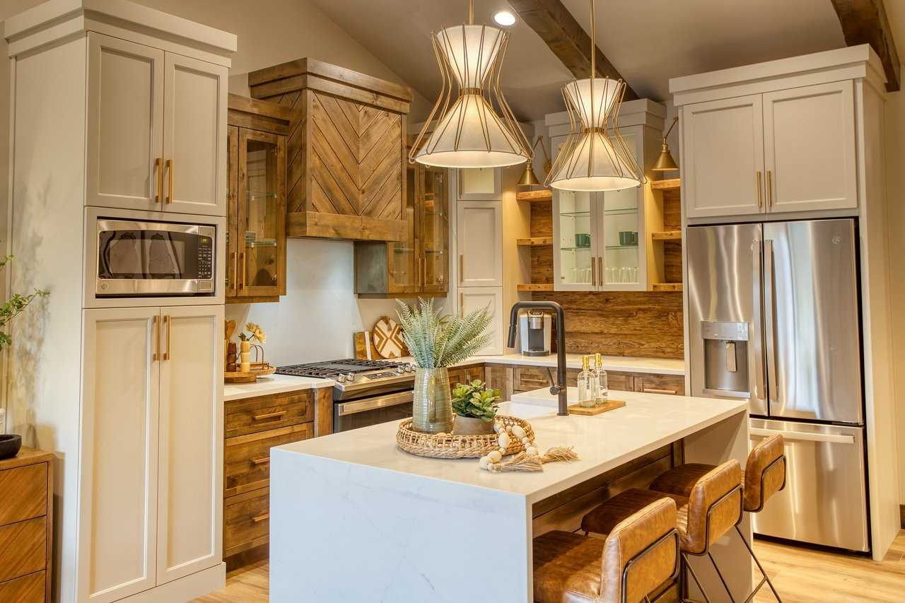 5301 S Sutter Dr Unit 2 - Photo 6 of 24