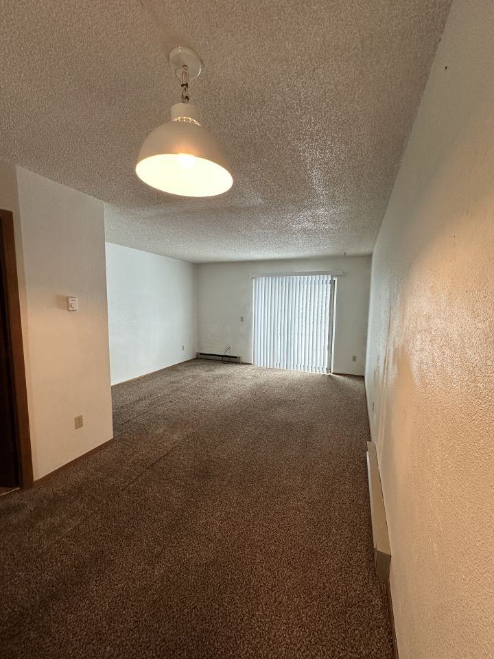 940 N 17th St #4 - Photo 2 of 8