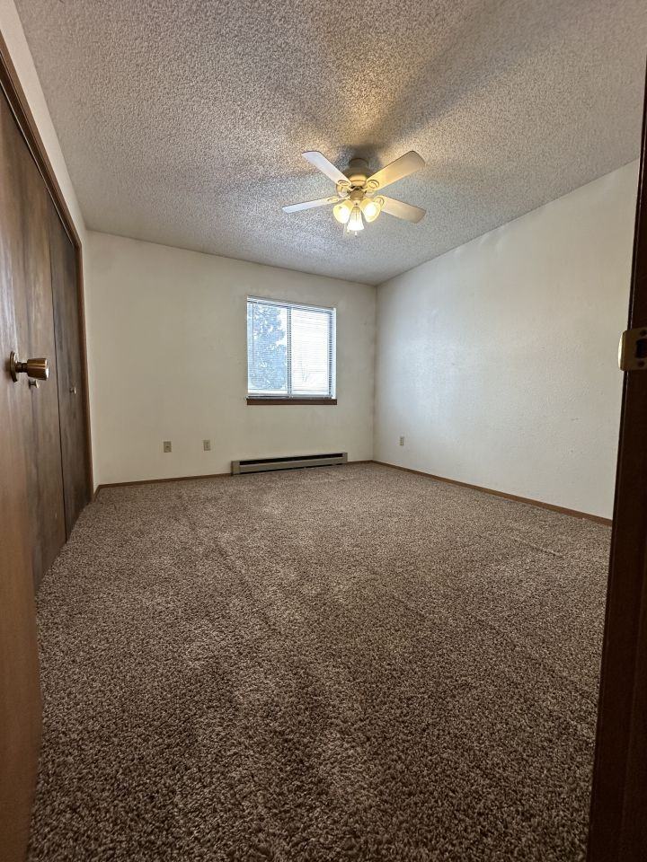 940 N 17th St #4 - Photo 5 of 8