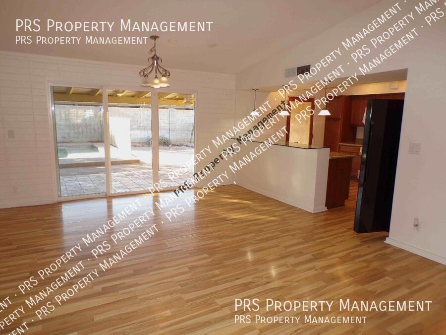 3333 E Medlock Dr - Photo 5 of 45