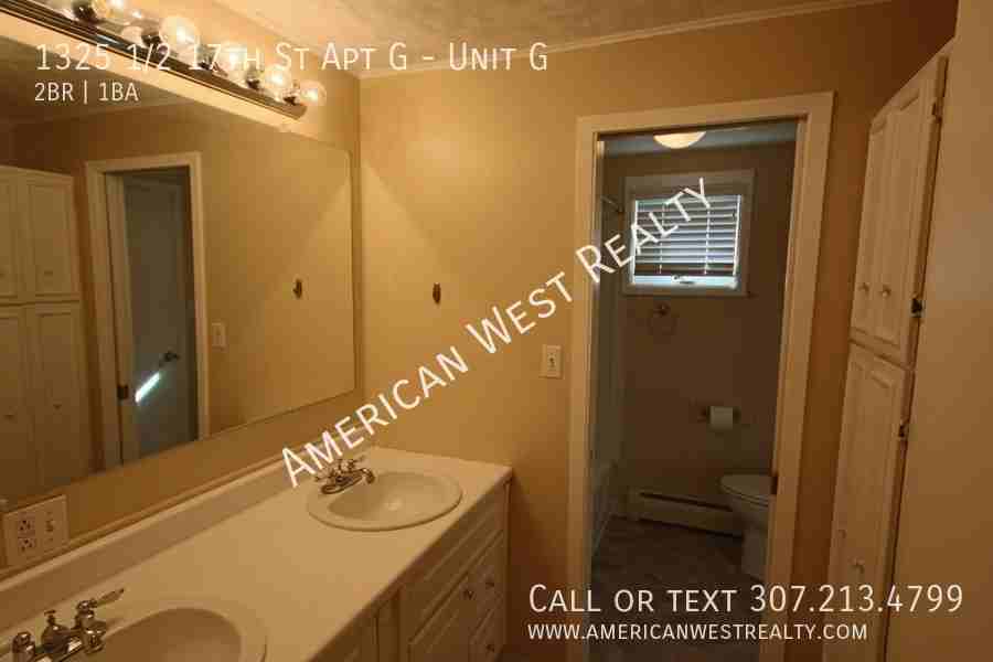 1325 1/2 17th St Apt G #G - Photo 6 of 8