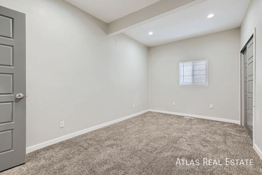 26 W Rio Grande St - Photo 7 of 31