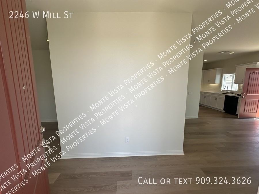 2246 W Mill St - Photo 3 of 16