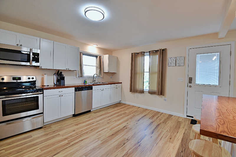 216 Glen Ave - Photo 3 of 20