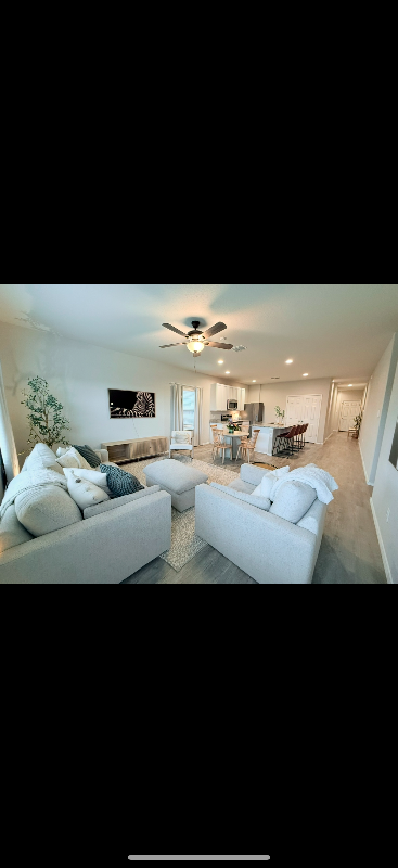 518 Pleasanton Way - Photo 4 of 15