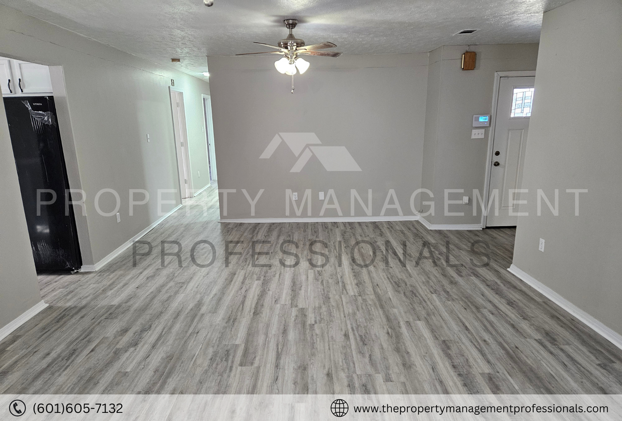 2814 Smith Robinson St - Photo 4 of 29